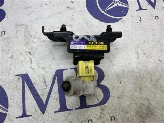 Запчасть датчик airbag Subaru Forester 2004