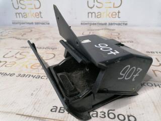 Пепельница 3 2013 седан 1. 8 HM483QA