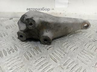 Запчасть кронштейн кпп Opel Astra 2013