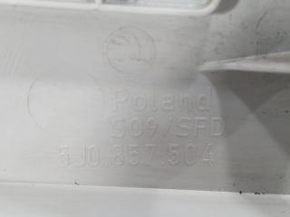 Накладка торпедо передняя правая Roomster 2007 1.4 BXW