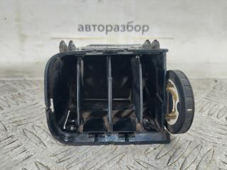 Дефлектор воздушный передний левый Skoda Roomster 2007 контрактная Дефлектор воздушный передний левый Skoda Roomster 2007