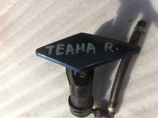 Форсунка омывателя правая Nissan Teana