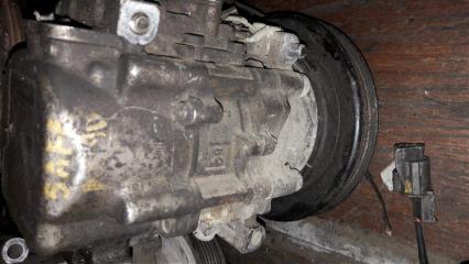 Компрессор кондиционера Toyota Corolla 1992 Б/У Компрессор кондиционера Toyota Corolla 1992