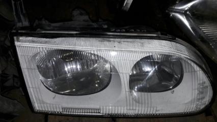 Фара передняя правая Mitsubishi Delica 2001