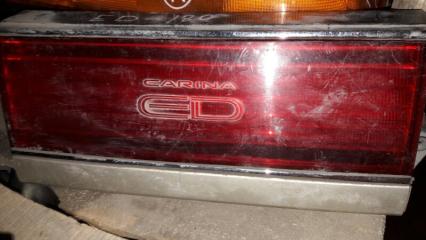 Запчасть стоп вставка багажника задний Toyota Carina ED 1994