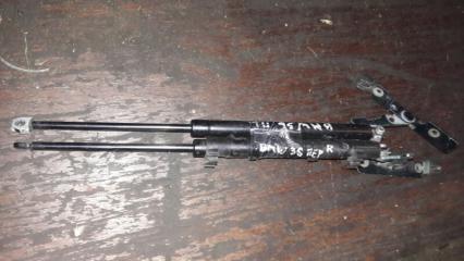 Амортизатор капота передний BMW 316i 1994 Б/У Амортизатор капота передний BMW 316i 1994