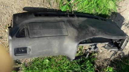 Торпедо Nissan Avenir 2001