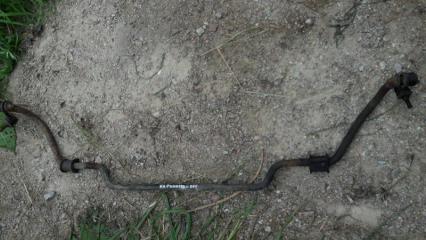 Стабилизатор задний Toyota Carina 1990