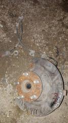 Поворотный кулак передний правый Subaru Forester 2003