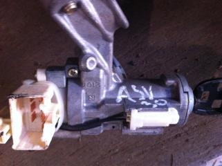 Замок зажигания Toyota Camry 2005