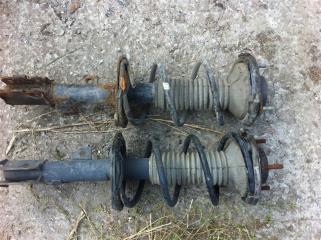 Стойка подвески передняя Toyota Ipsum 2002