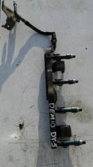 Форсунка Mazda Demio 2003
