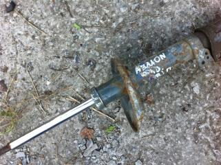 Стойка подвески задняя правая Toyota Avalon