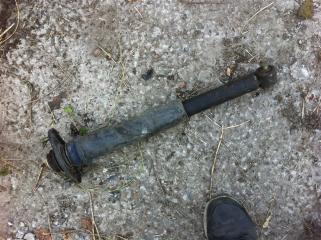 Амортизатор задний Mitsubishi Chariot Grandis 2001