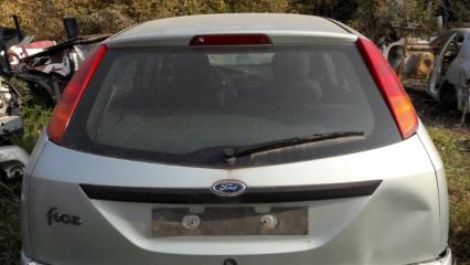 Крышка багажника Ford Focus 2005 Б/У Крышка багажника Ford Focus 2005