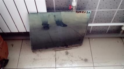 Стекло заднее левое Toyota RAV4 2004