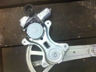 Стеклоподъемный механизм передний правый Toyota Land Cruiser Б/У Стеклоподъемный механизм передний правый Toyota Land Cruiser