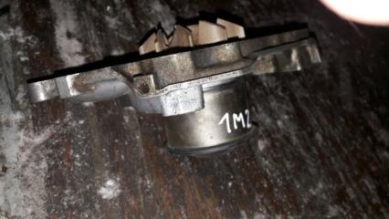 Водяная помпа Toyota Highlander 2001