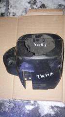 Кожух рулевой колонки Nissan Tino 2003