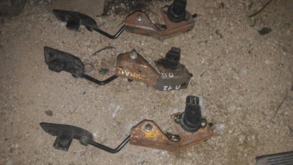 Педаль акселератора ( газа ) Nissan Primera 2003