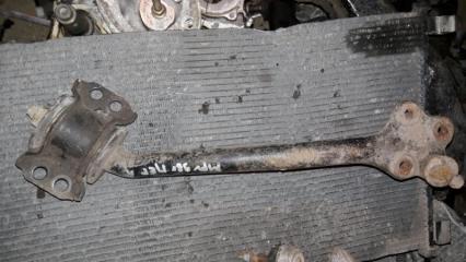 Запчасть рычаг передний Mazda MPV 1996