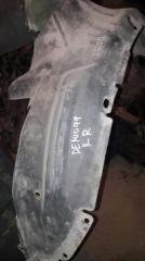 Подкрылок передний Mazda Demio 1999
