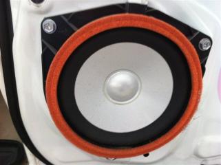 Динамик задний Toyota Land Cruiser 2014