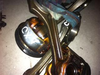 Запчасть поршень Mazda