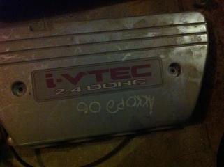 Декоративная крышка двс Honda