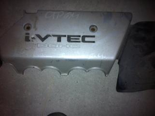 Декоративная крышка двс Honda Stream 2002