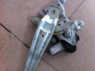 Запчасть стеклоподъемный механизм задний правый Toyota Vitz 1999