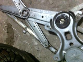 Стеклоподъемный механизм передний правый Lexus GX470 2005 Б/У Стеклоподъемный механизм передний правый Lexus GX470 2005