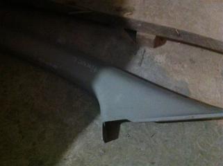 Запчасть обшивка салона передняя левая FORD Focus 2009