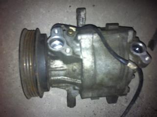 Компрессор кондиционера Toyota Cami 2000 Б/У Компрессор кондиционера Toyota Cami 2000