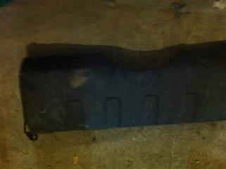 Пластик салона Nissan Navara 2010