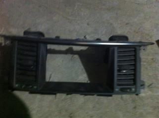 Дефлектор. Регулятор воздушного потока Infiniti QX56 2011 Б/У Дефлектор. Регулятор воздушного потока Infiniti QX56 2011