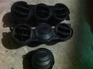 Дефлектор. Регулятор воздушного потока Mazda CX7 2009 Б/У Дефлектор. Регулятор воздушного потока Mazda CX7 2009