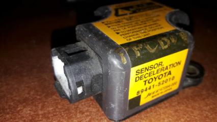 Датчик замедления Toyota Probox 2003