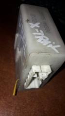 Блок управления дверьми Nissan X-Trail 2003