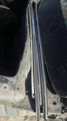 Молдинг лобового стекла Toyota Camry 1992
