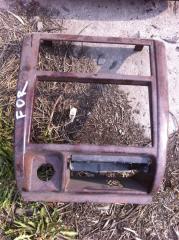 Запчасть рамка магнитолы Subaru Forester 2005