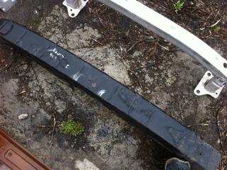 ЖЕСТКОСТЬ БАМПЕРА передний Toyota Camry 1992