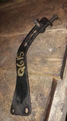 Натяжитель приводного ремня Nissan AD 2000