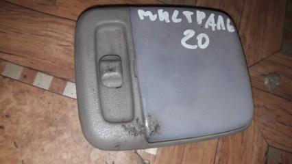 Плафон подсветки светильник салона Nissan Mistral 1996