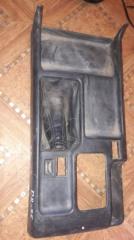 Центральная консоль Toyota Land Cruiser Prado 2001 Б/У Центральная консоль Toyota Land Cruiser Prado 2001