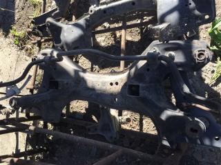 Запчасть балка подвески передняя Toyota Vista 2000