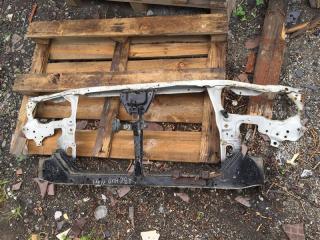 Рамка радиатора Nissan Avenir