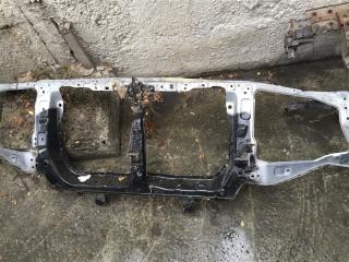 Рамка радиатора Mitsubishi Pajero 2005