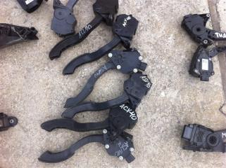 Педаль акселератора ( газа ) Toyota Camry