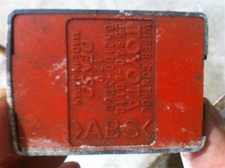 БЛОК УПРАВЛЕНИЯ СТЕКЛООЧИСТИТЕЛЕМ задний Toyota Land Cruiser Б/У БЛОК УПРАВЛЕНИЯ СТЕКЛООЧИСТИТЕЛЕМ задний Toyota Land Cruiser